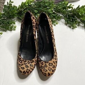 Franko Sarto Leopard print platform pumps sz 7